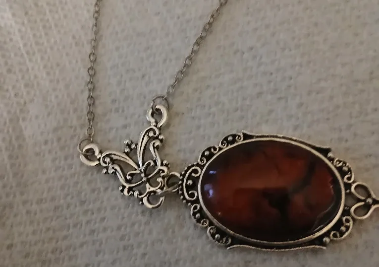 Vintage Style Necklace and Ring Set image indicator(3)