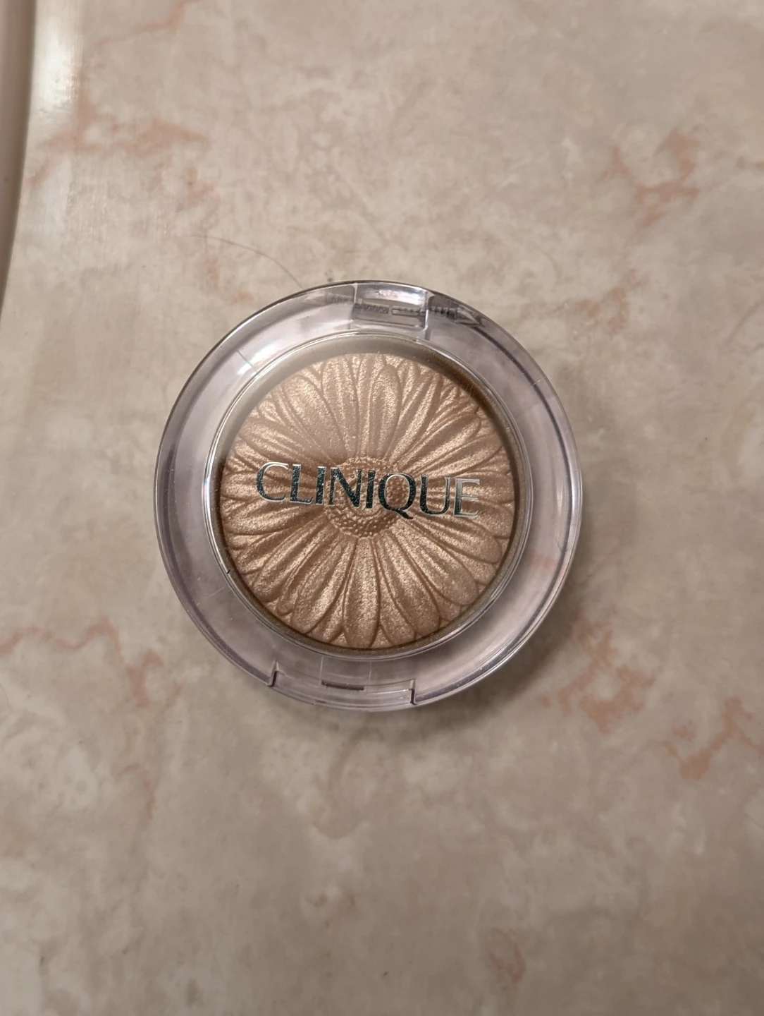 Clinique Cheek Pop Highlighter - Gold Celebration Pop - photo 2