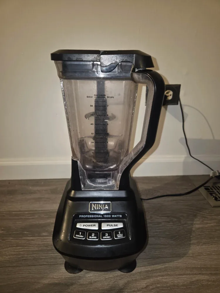 Ninja Professional 1500 Watts Blender