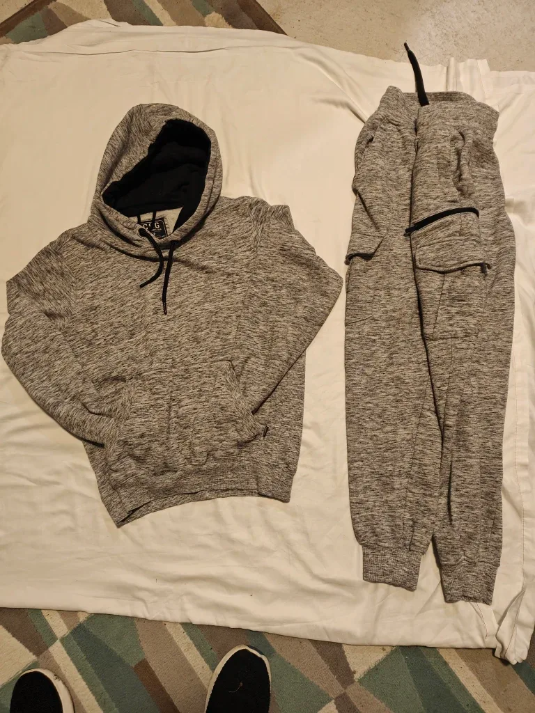 CSG Champs Sports Gear Hoodie & Pants Set - Size S