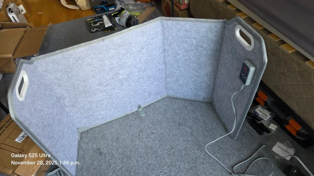 Soprhay Foldable Leg/Foot Warmer with Blanket image indicator(2)