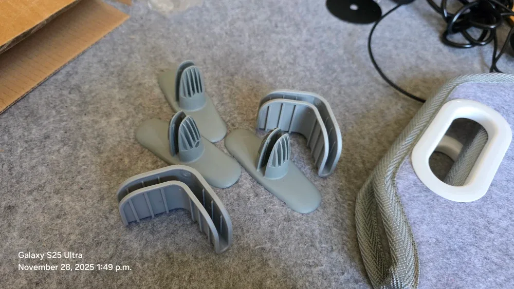 Soprhay Foldable Leg/Foot Warmer with Blanket image indicator(6)