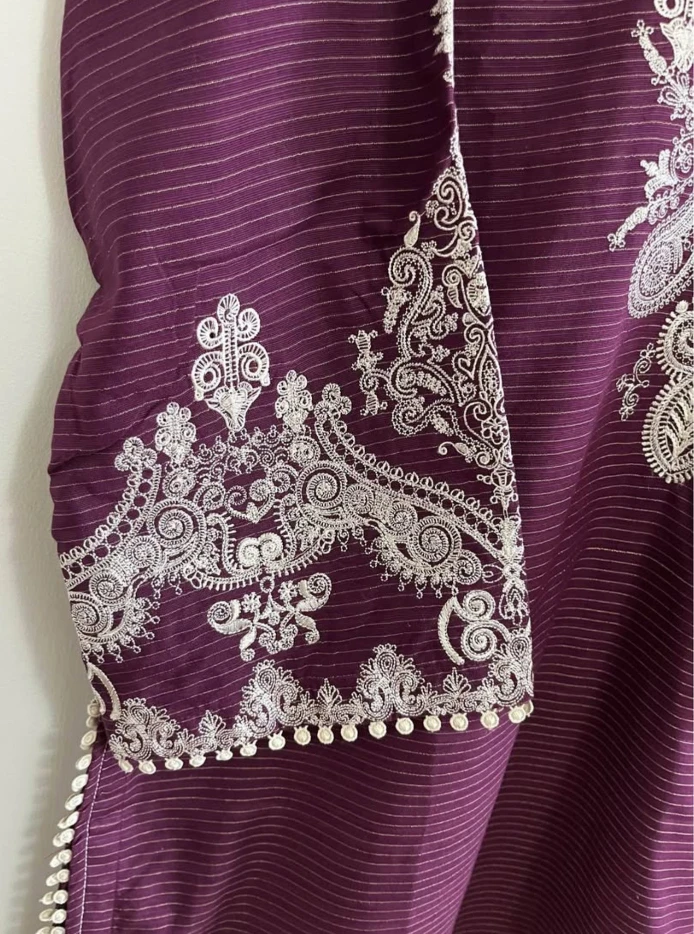 Khaadi Embroidered 3-Piece Suit - photo 4