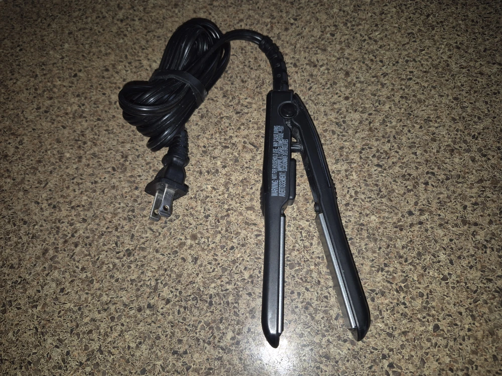 Mini Black Hair Straightener