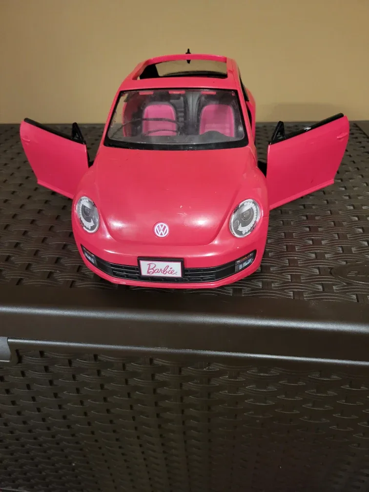 Barbie Volkswagen Beetle Car - Pink image indicator(2)