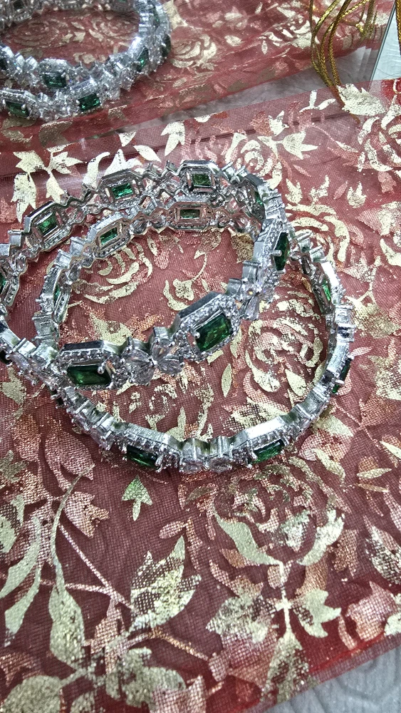 Emerald & Crystal Bangle Set - photo 2