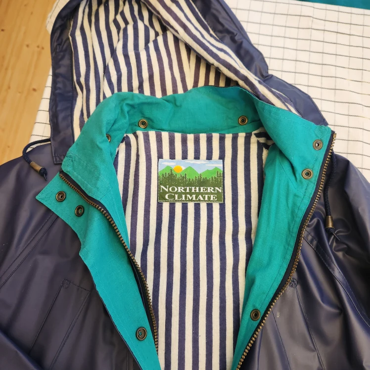 Northern Climate Rain Jacket - Navy Blue