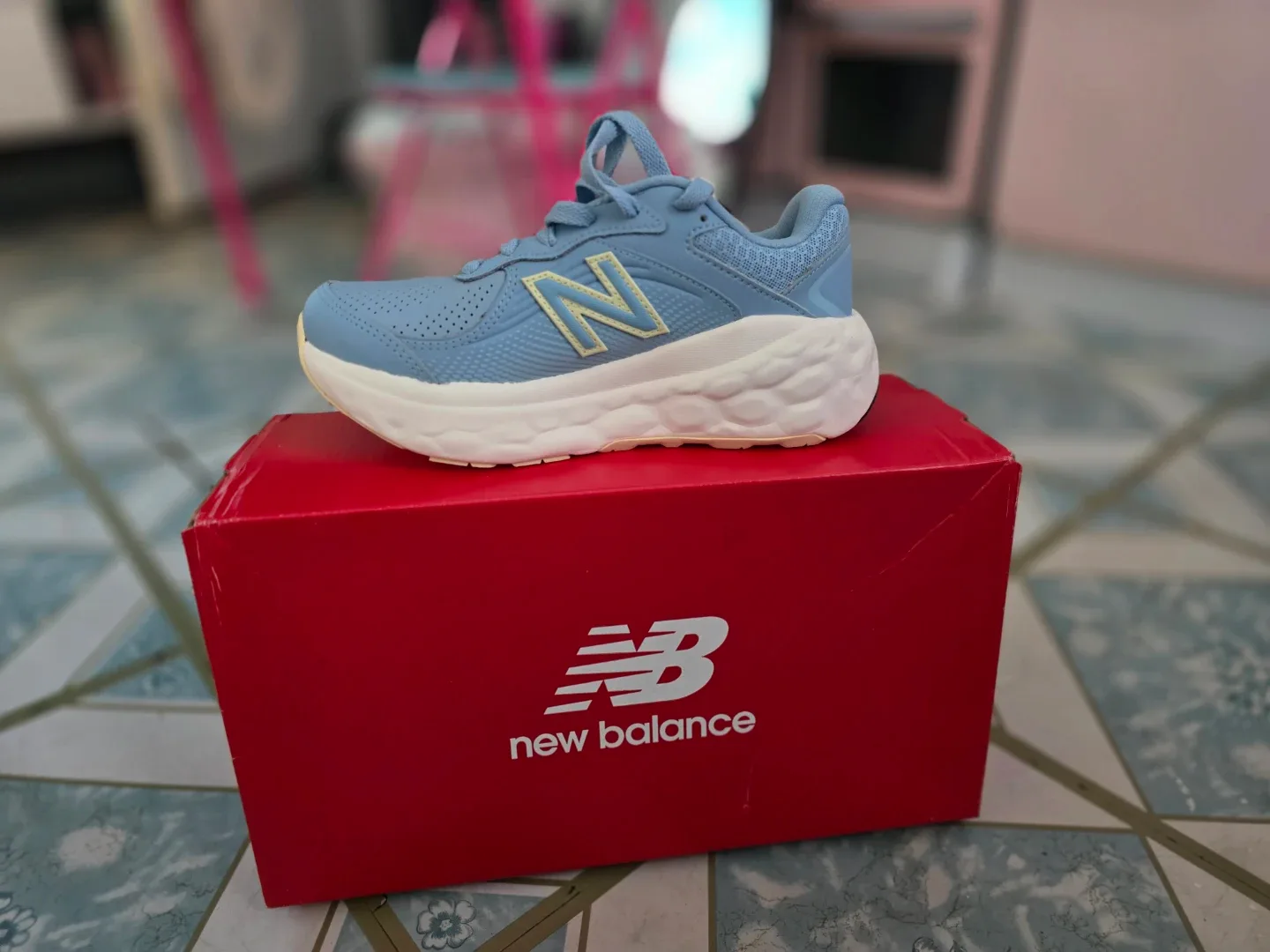 New Balance WW840FC1 Women's Walking Shoes - US 5 image indicator(2)