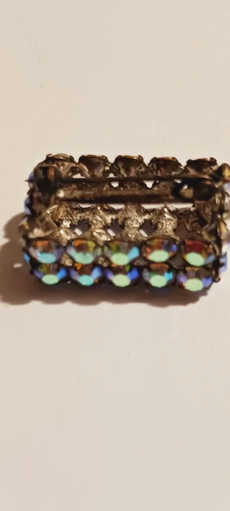 1950s Vintage Aurora Borealis Rectangular Brooch image indicator(5)