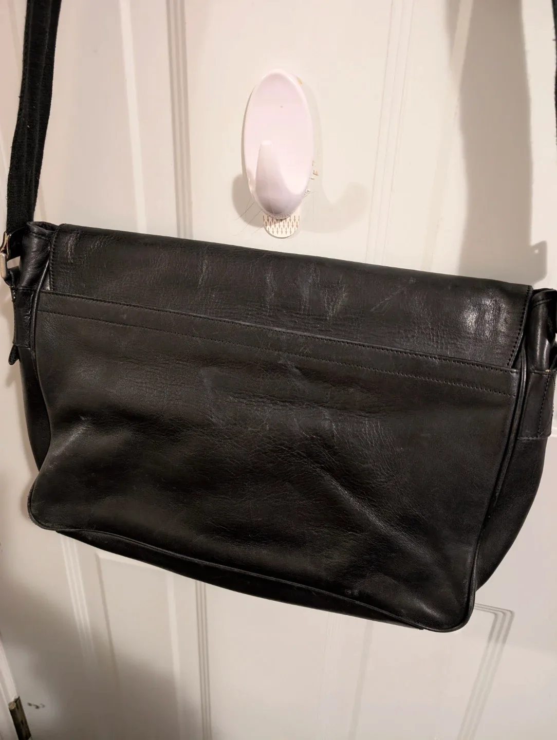 Banana Republic Black Leather Messenger Bag image indicator(4)