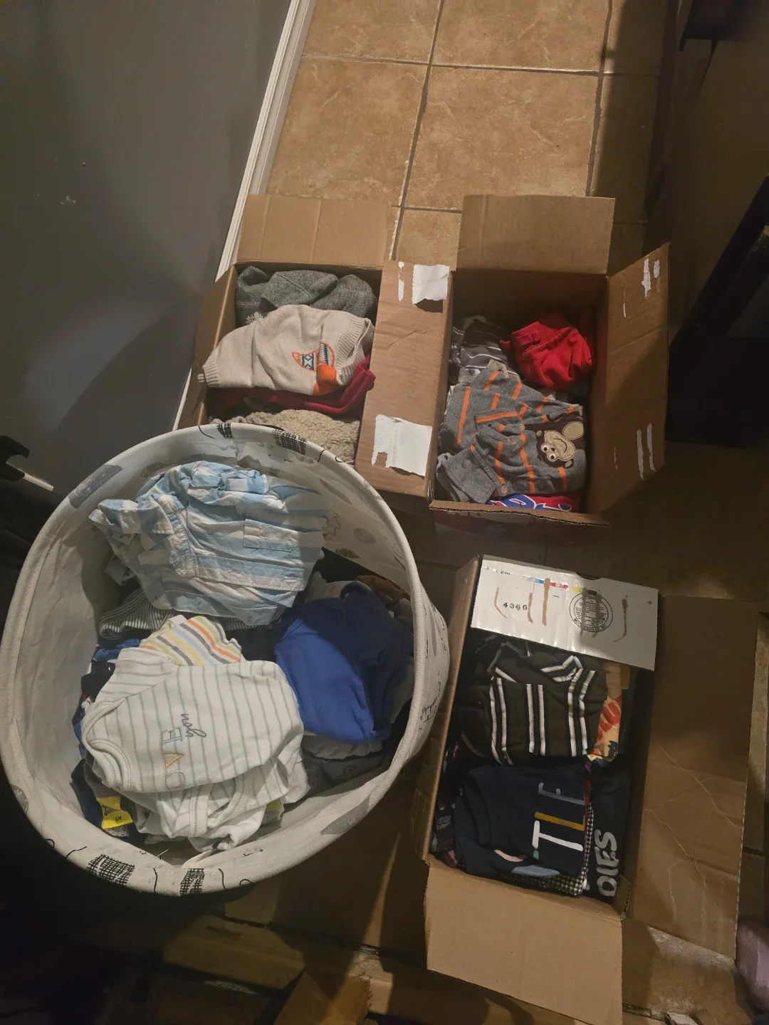 Boys 3 to 6 month bulk lot image indicator(2)