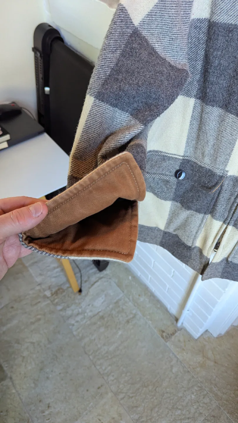 Woolrich Giant Buffalo Women's Plaid Ivory Grey Wool Coat, XL image indicator(7)