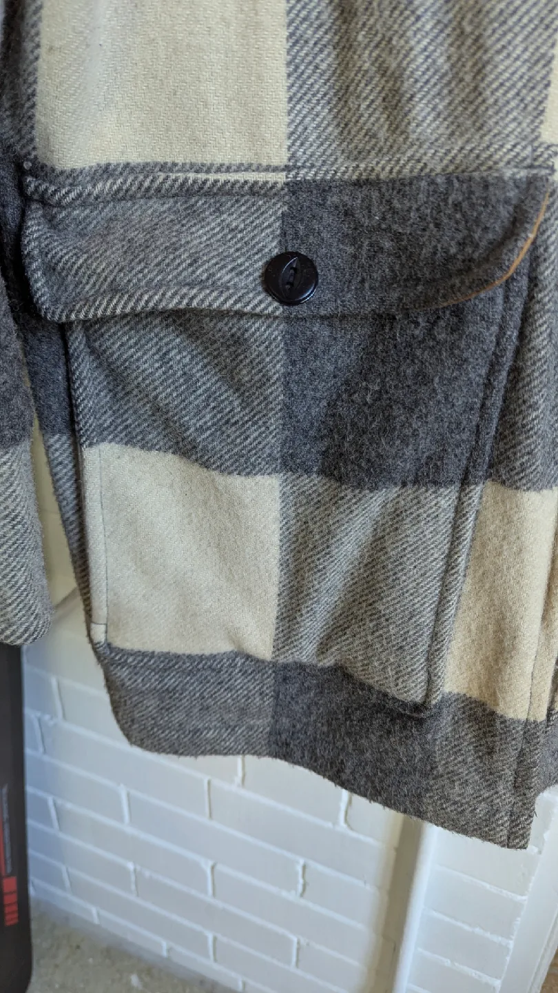 Woolrich Giant Buffalo Women's Plaid Ivory Grey Wool Coat, XL image indicator(9)