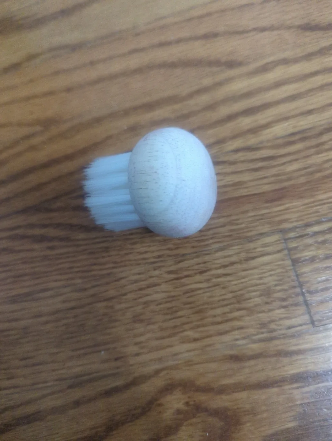 Wooden Handle Brush image indicator(2)