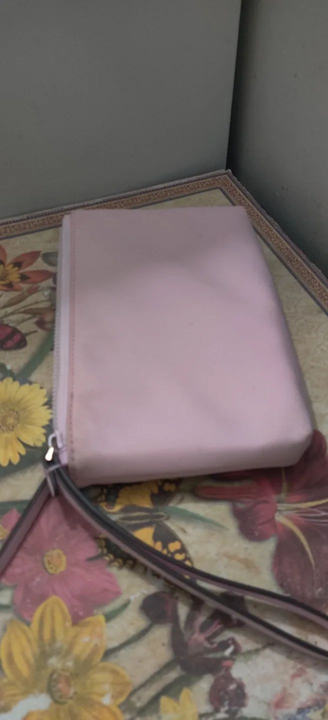 Kate Spade Pink Wristlet image indicator(2)