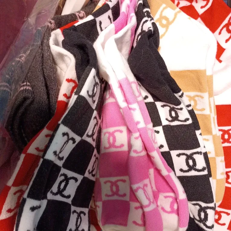 Chanel socks image indicator(2)