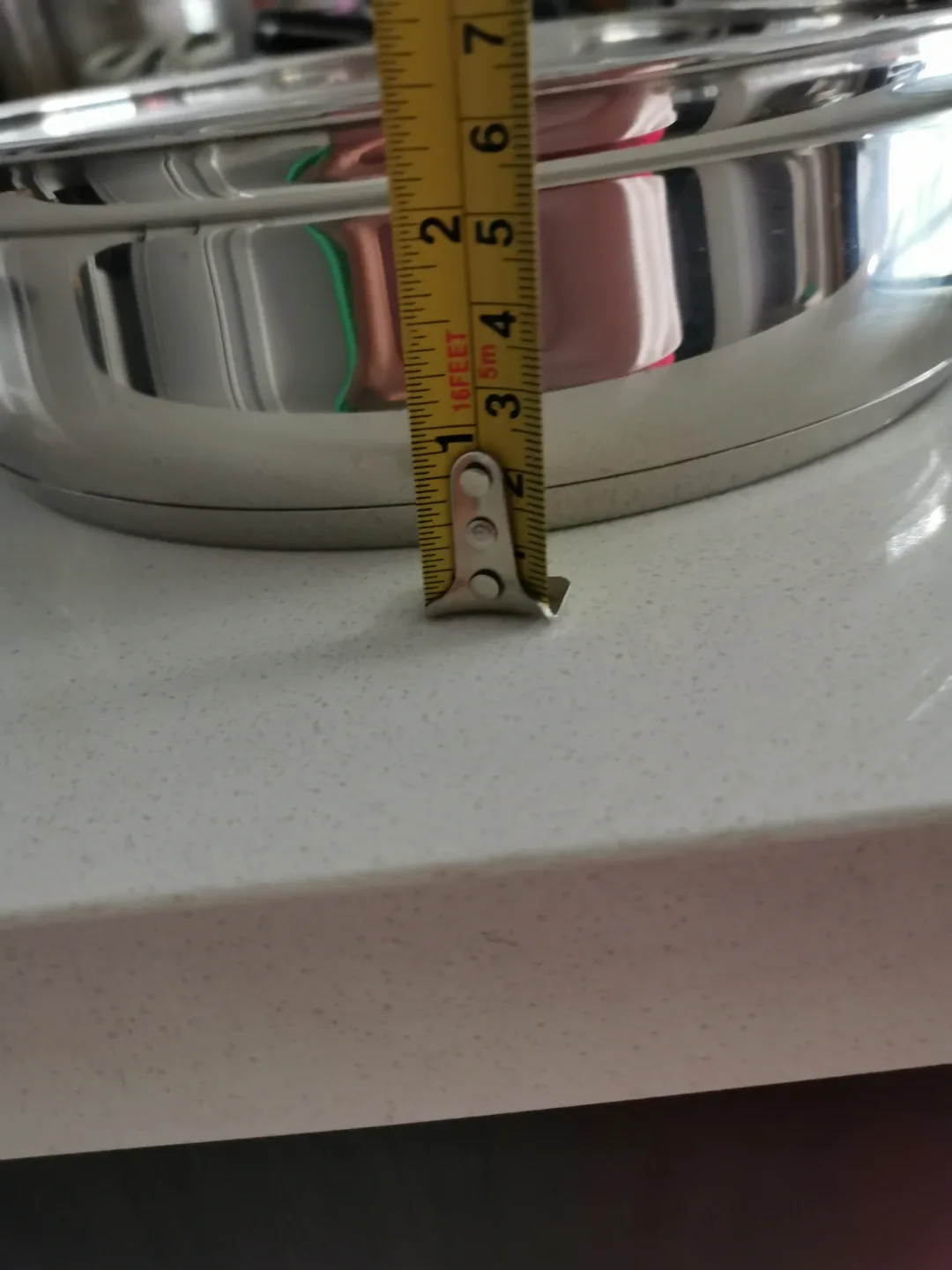 Stainless Steel Frying Pan with Lid image indicator(4)