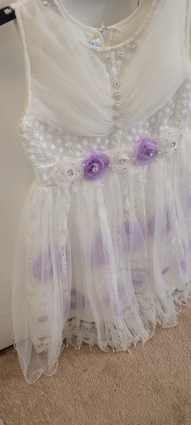 White & Purple Dress image indicator(2)