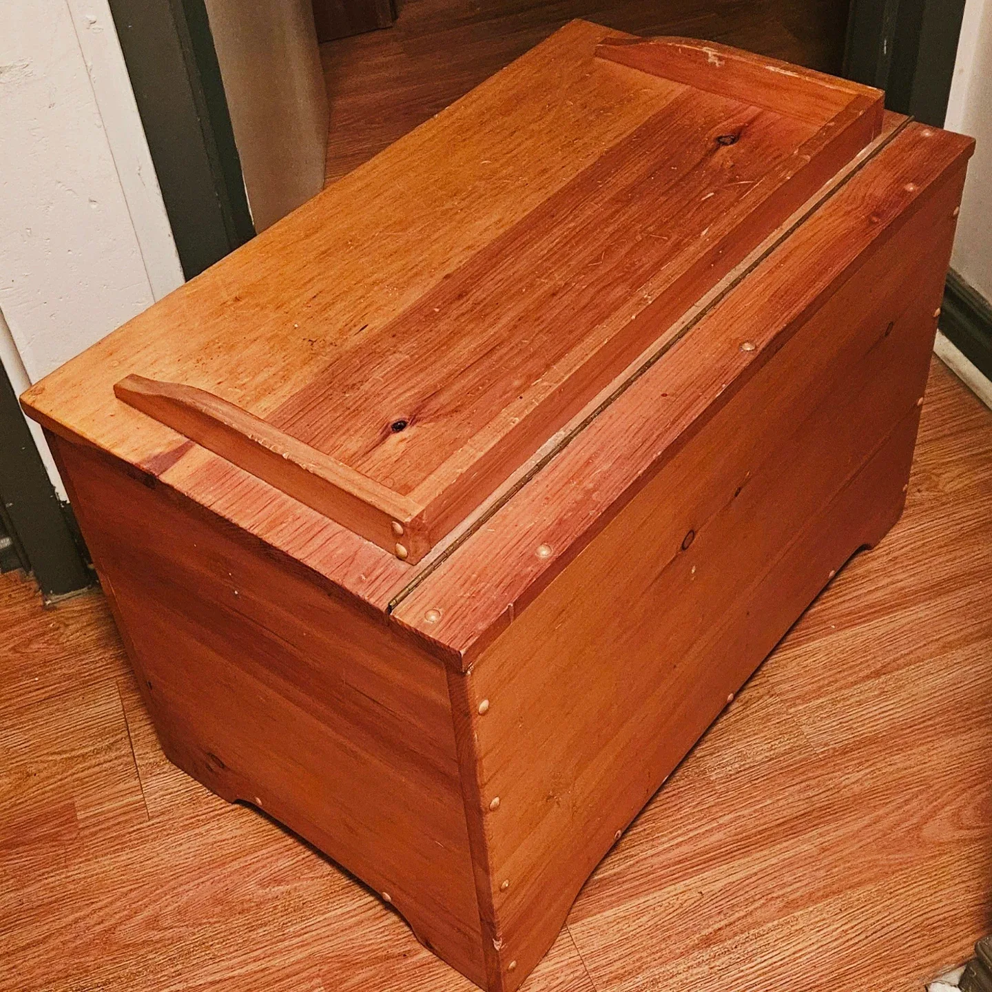 Wooden Cedar Chest ✨️ image indicator(4)