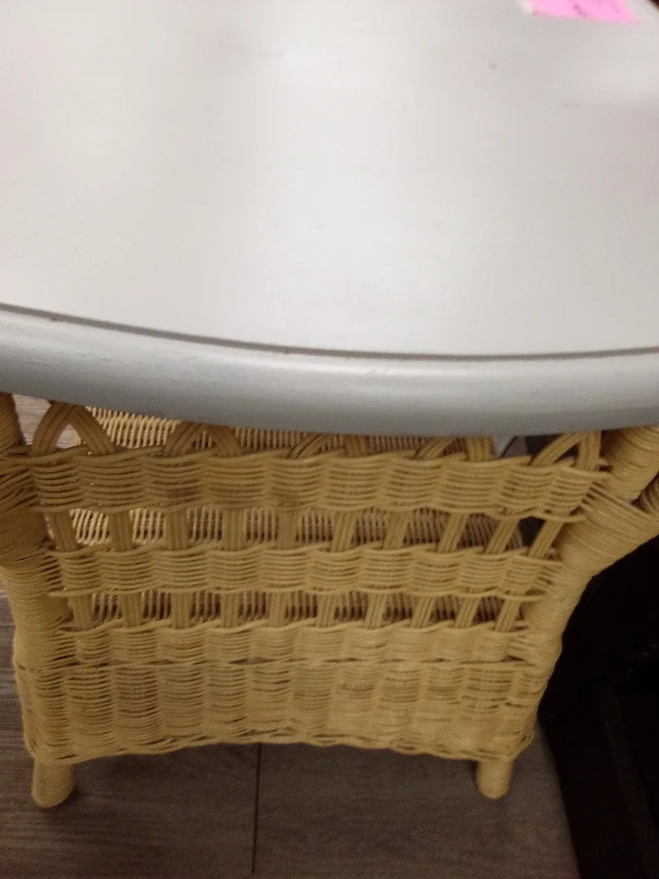 Wicker Side Table with Light GreyTop image indicator(2)