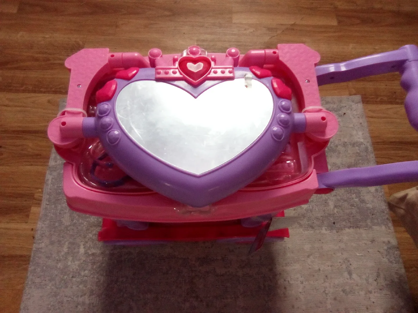 Kids Beauty Cart image indicator(2)