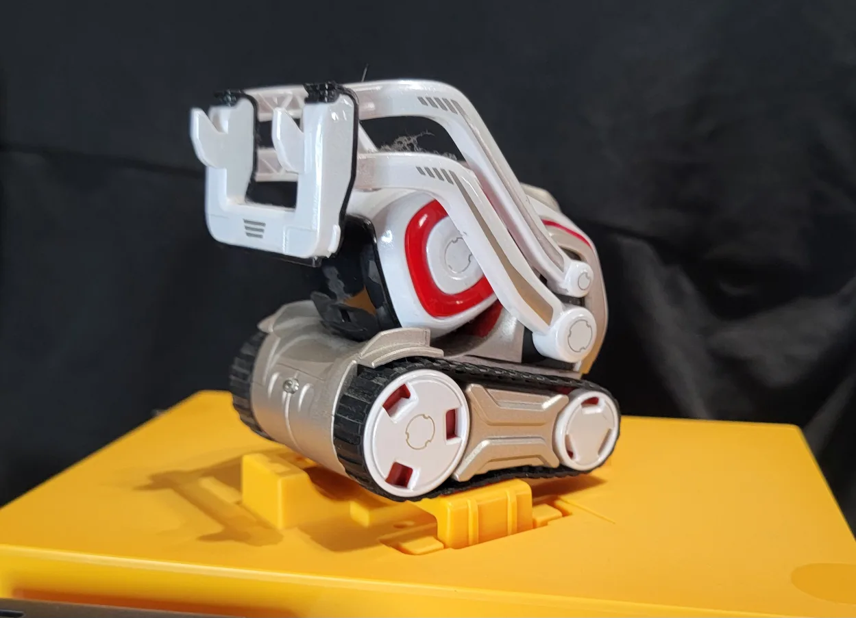 Anki Cozmo Robot Toy with Box & Accessories image indicator(6)
