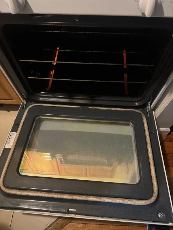 GE 30in white gas stove image indicator(2)