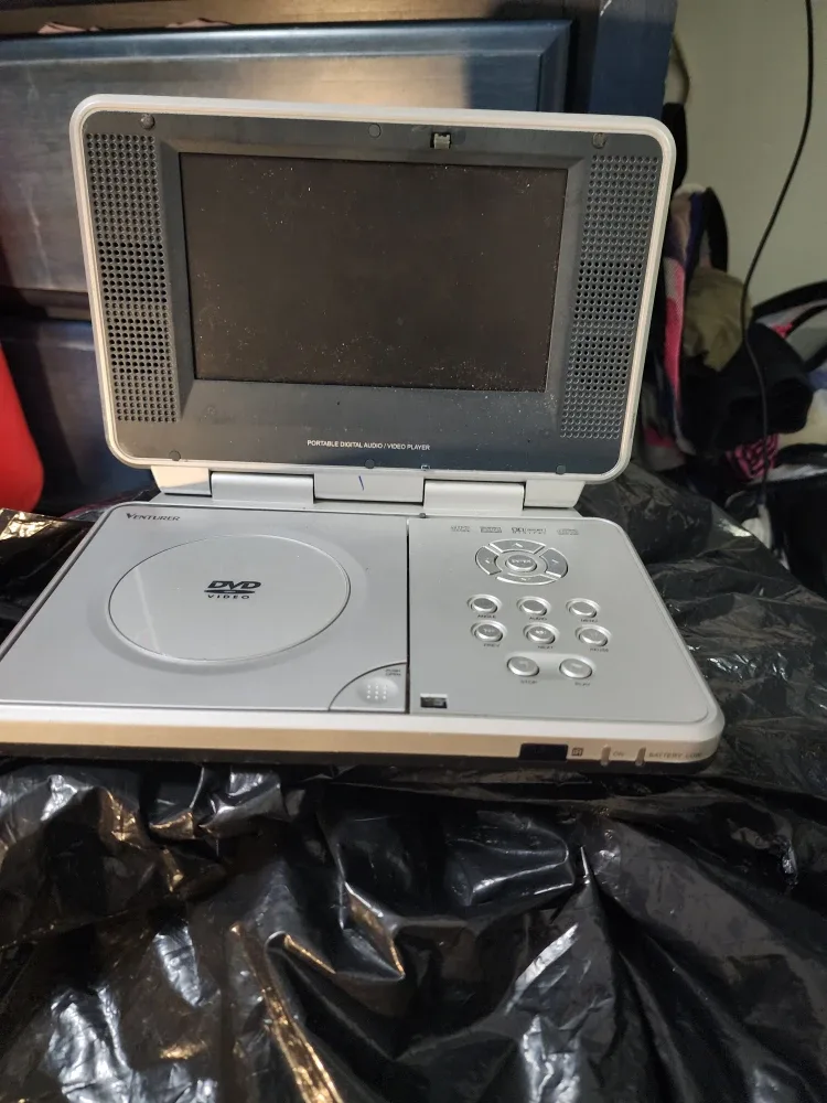 Venturer Portable DVD Player image indicator(2)
