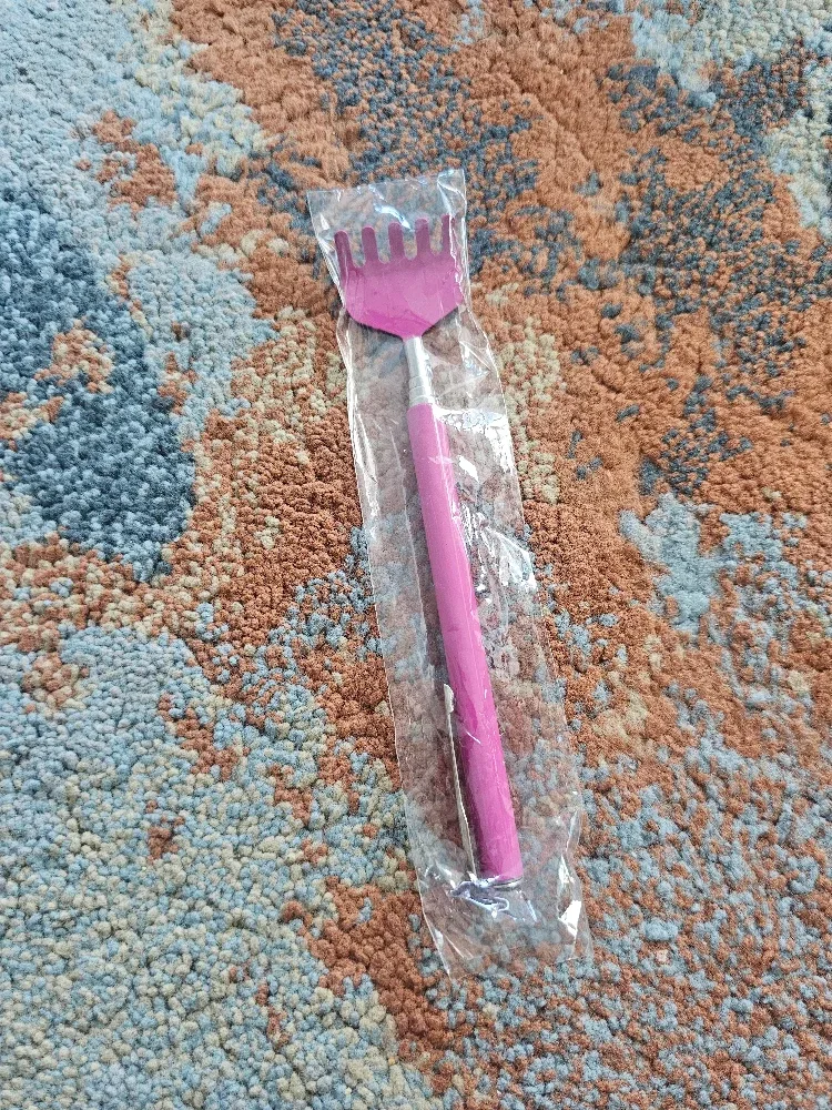 Extendable Back Scratcher - Pink image indicator(6)