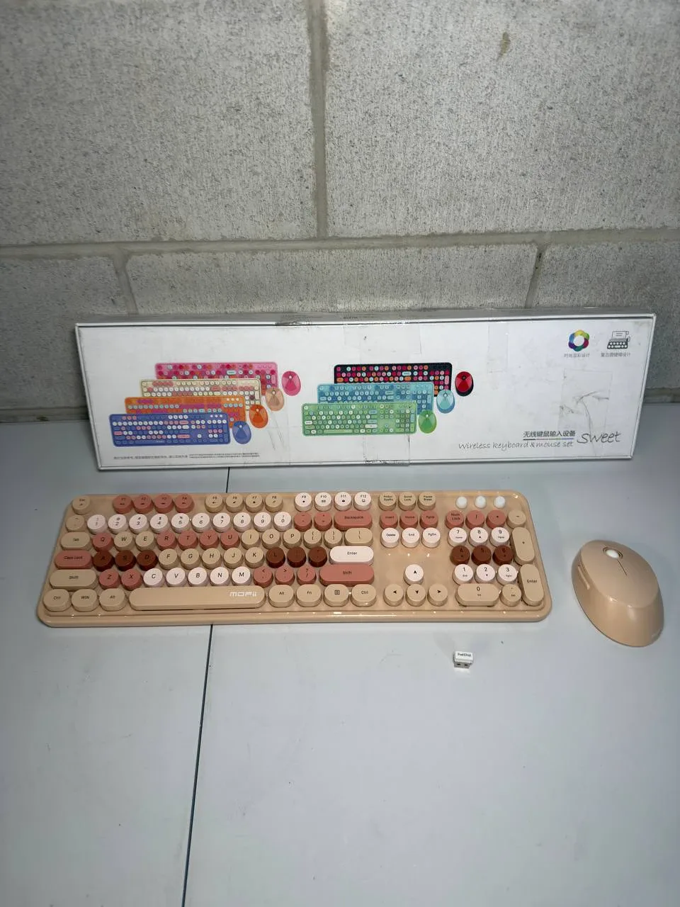 Lomiluskr 2.4G Full-Size Wireless Keyboard and Mouse (Milk Tea) image indicator(2)