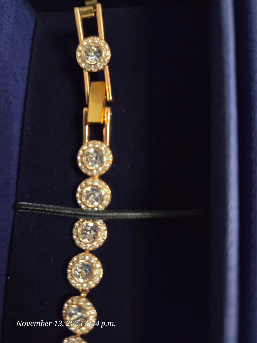 Swarovski crystal bracelet image indicator(3)