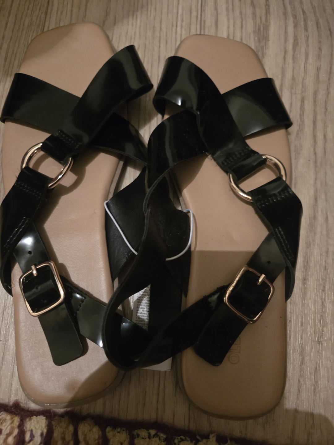 Old Navy women open toe black sandal