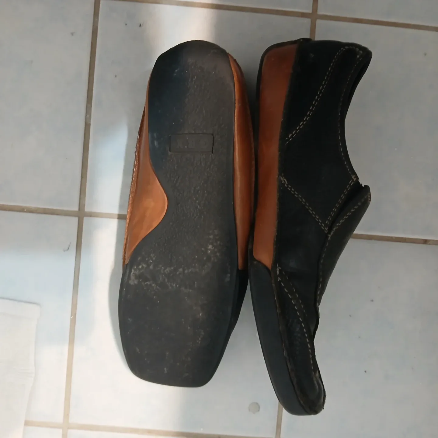 GBX Black Leather Loafers - Size 11M image indicator(3)