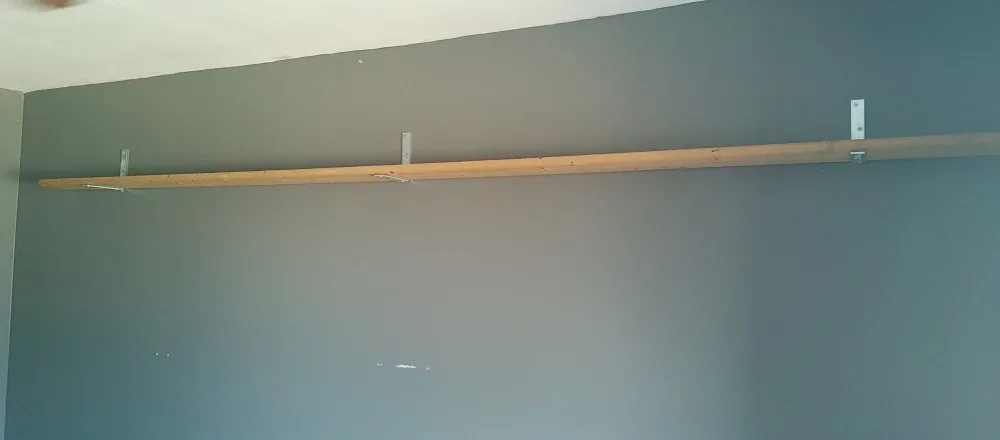 Large bedroom for rent image indicator(3)