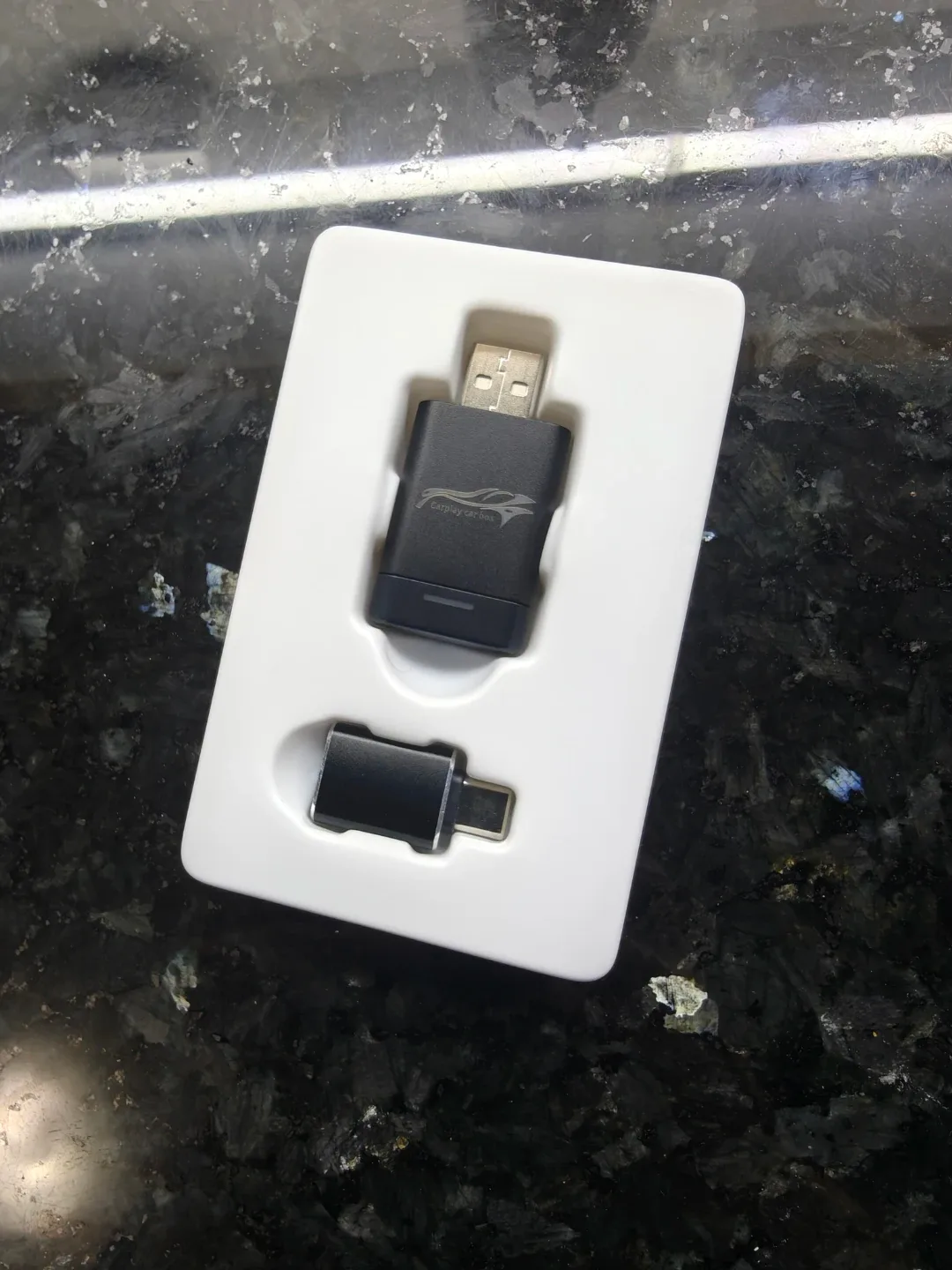 Wireless CarPlay/Android Auto Adapter image indicator(3)