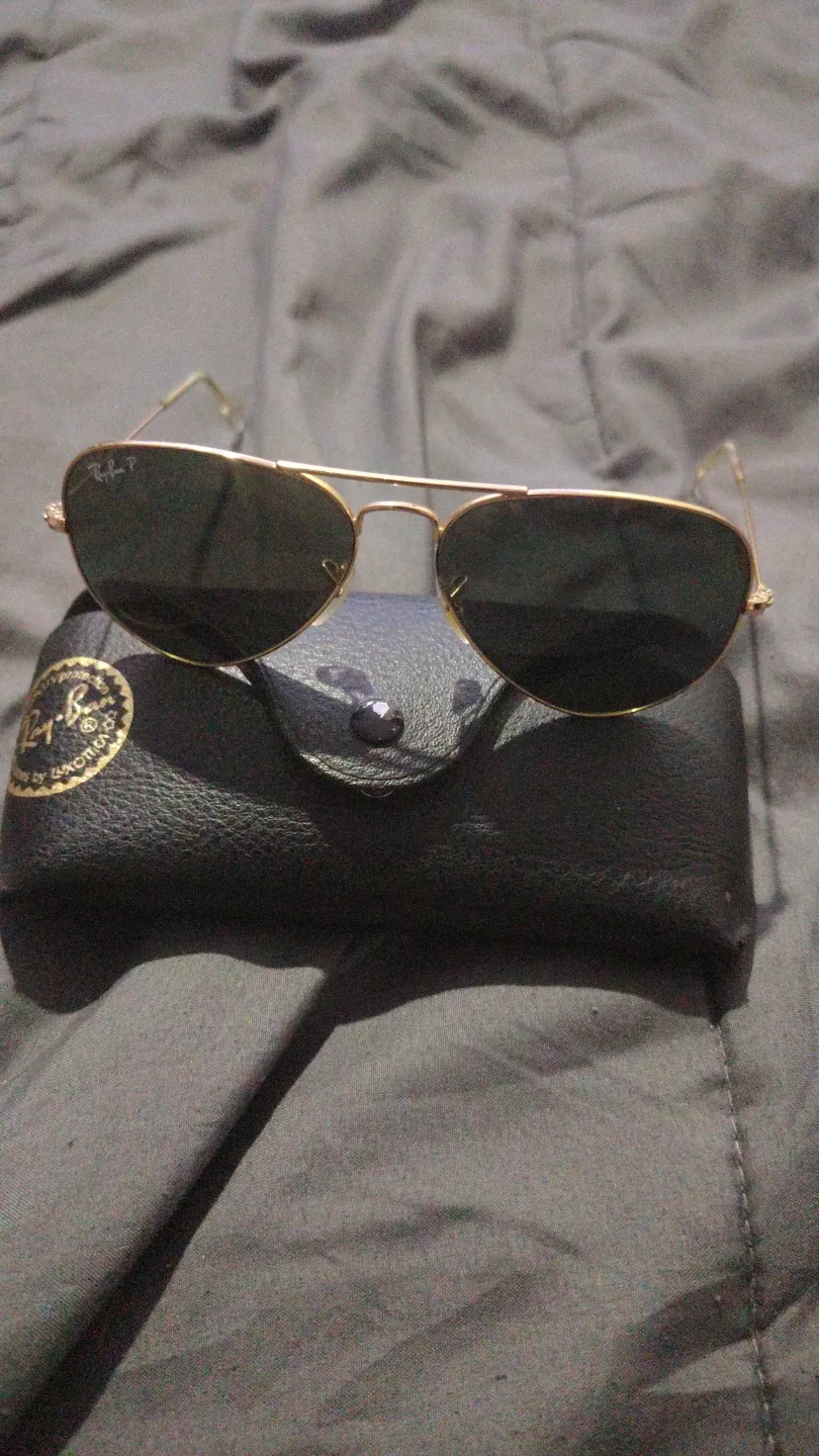 Ray-Ban Aviator Sunglasses with Case image indicator(3)
