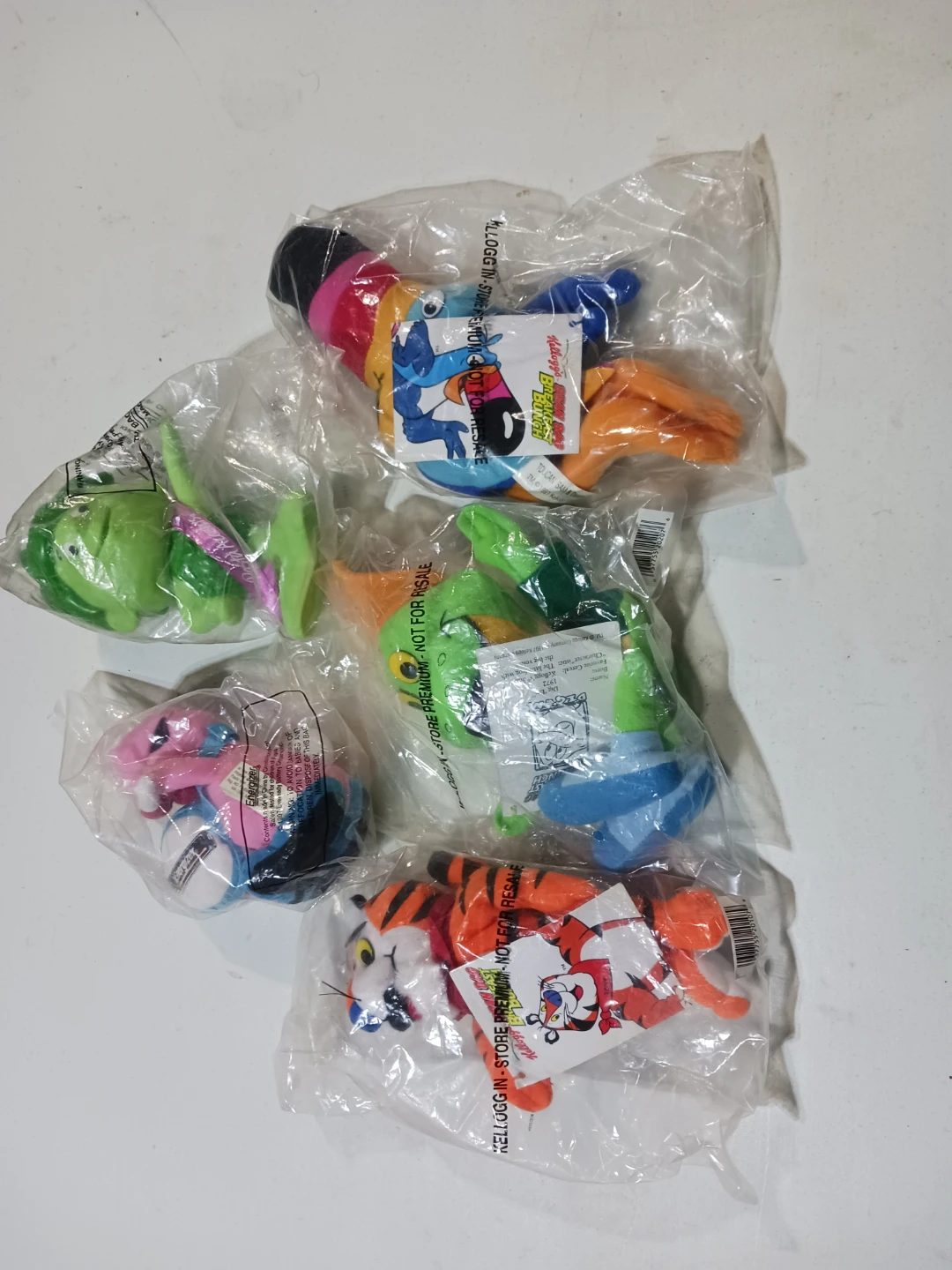 Kellogg's Cereal Premium Plush Set - New in Package!