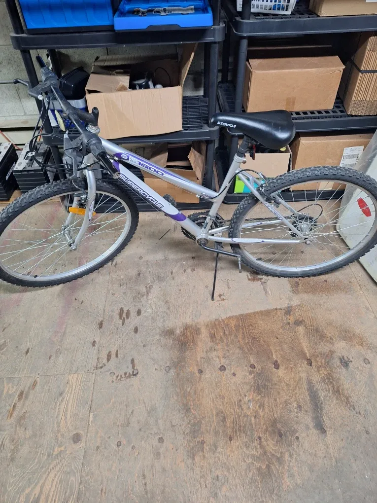 Supercycle O1800 Bicycle - Silver/Purple image indicator(4)