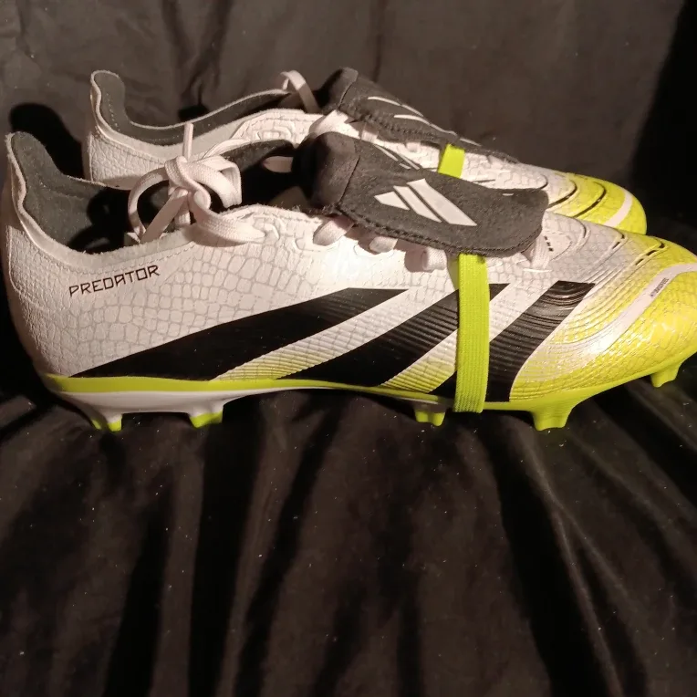 adidas predator soccer shoes