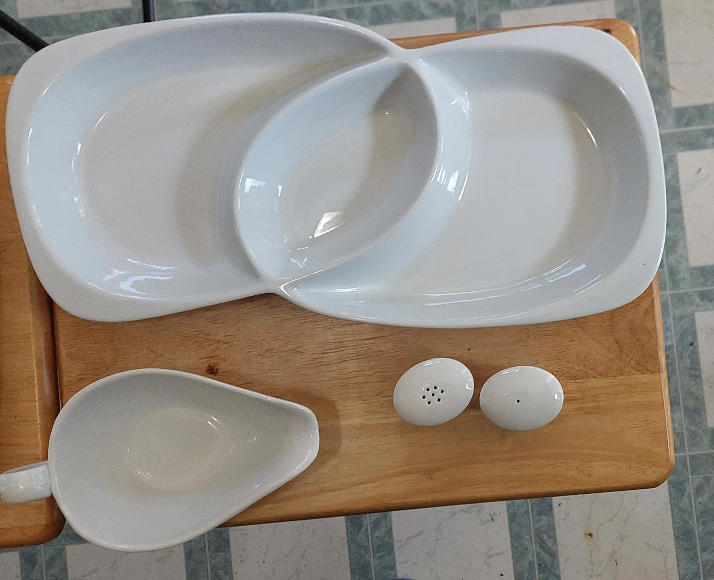 9 piece White Serving Dishes Set