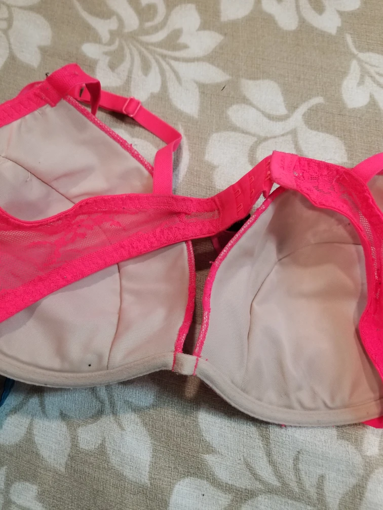 Slightly Used - La Senza Pink Lace Bra - Size 34DD - photo 3
