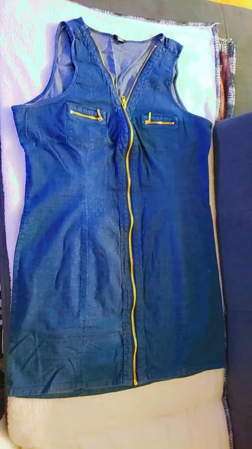 Dior T-Shirt, Tommy Hilfiger Polo Dress - Size M image indicator(5)