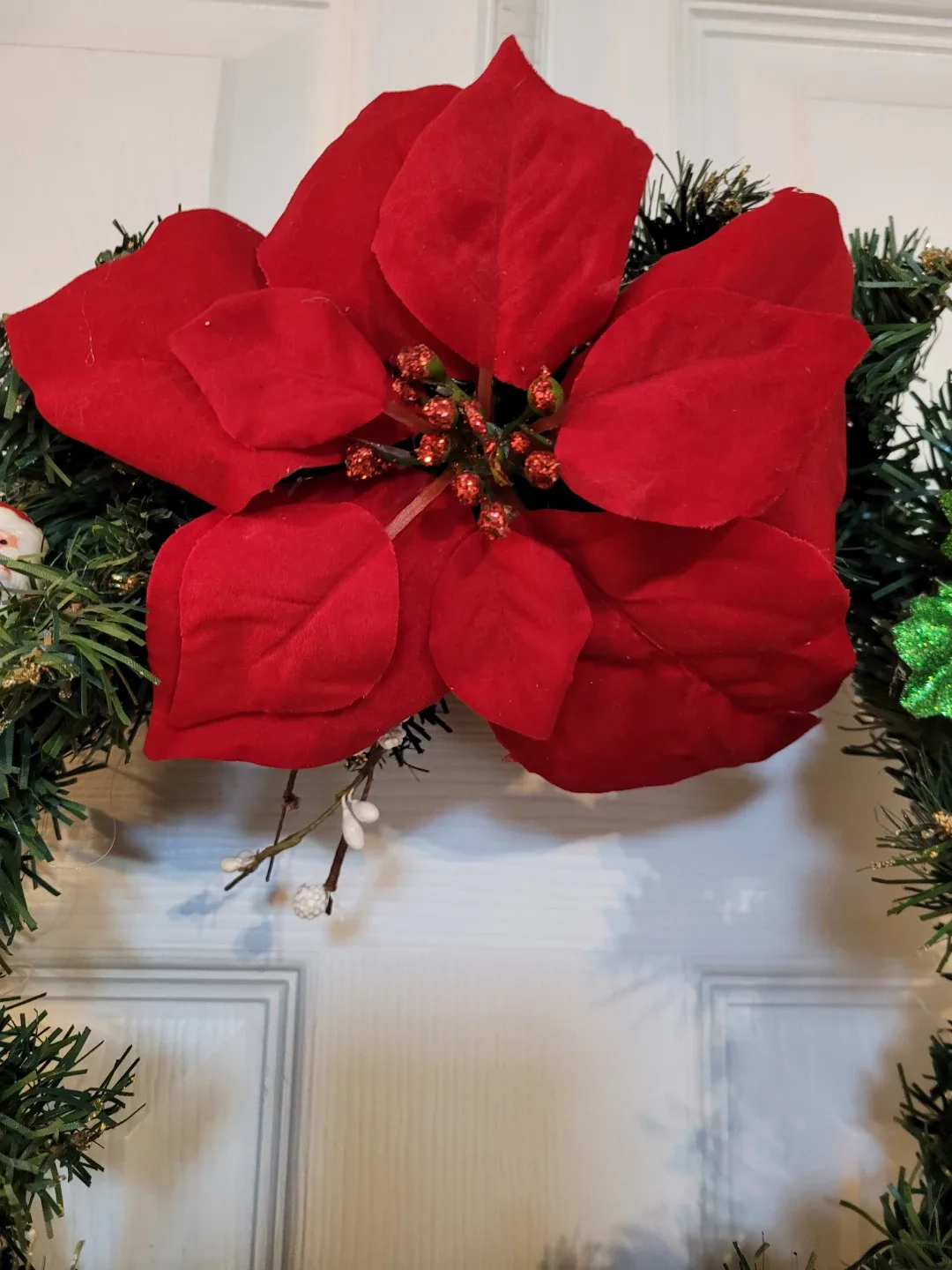 Holiday Crafted Wreath w/ Santa Claus Figurines 14" image indicator(5)