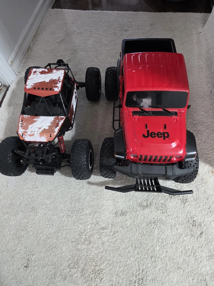 Jeep gladiator and Iron claw kids trucks