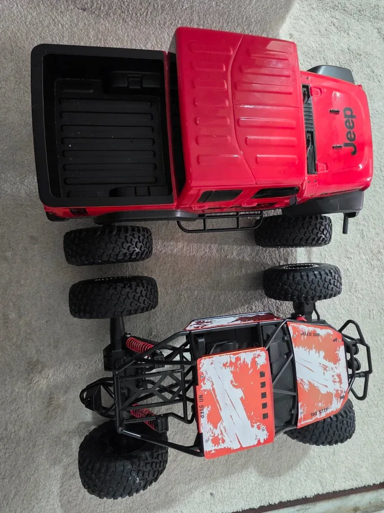 Jeep gladiator and Iron claw kids trucks image indicator(2)