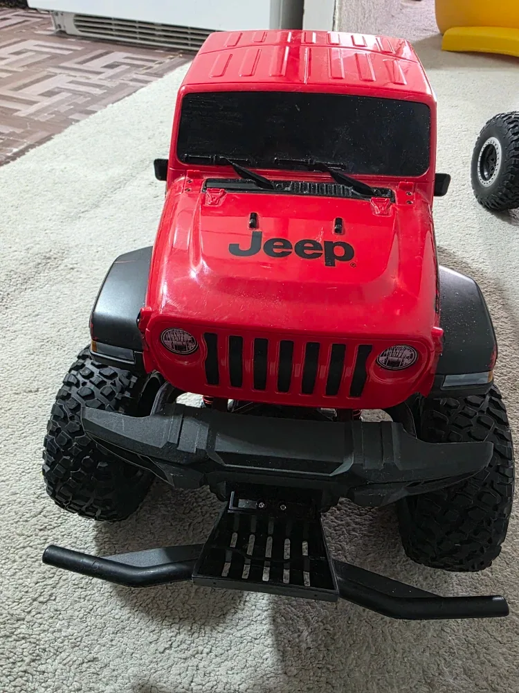 Jeep gladiator and Iron claw kids trucks image indicator(6)