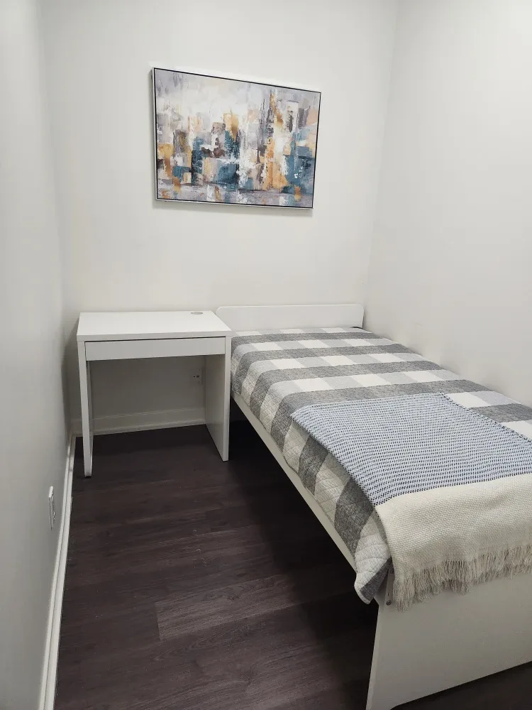 Downtown Room image indicator(3)