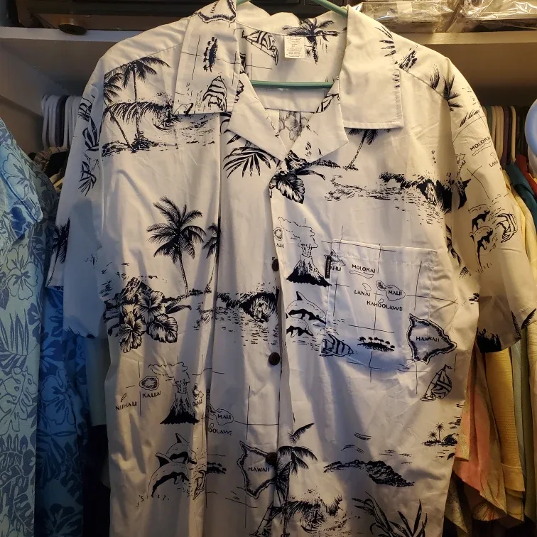 Kahala Hawaiian Shirt - White with Island Print