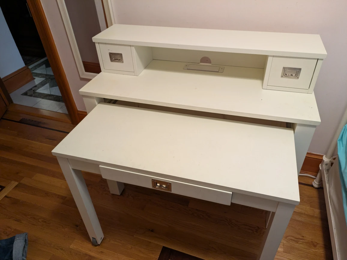 White Desk with Drawers - photo 2