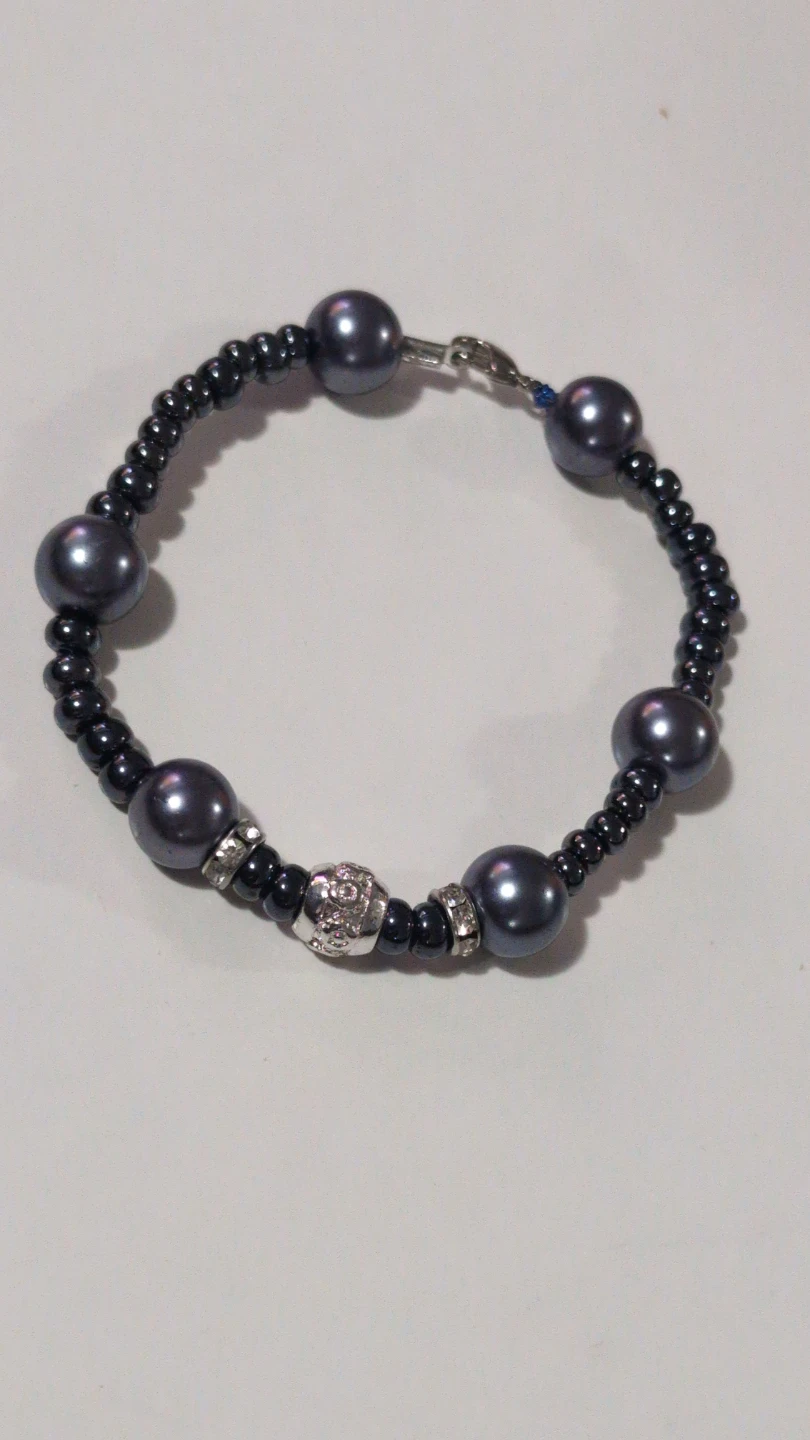 Gray Pearl Beaded Bracelet